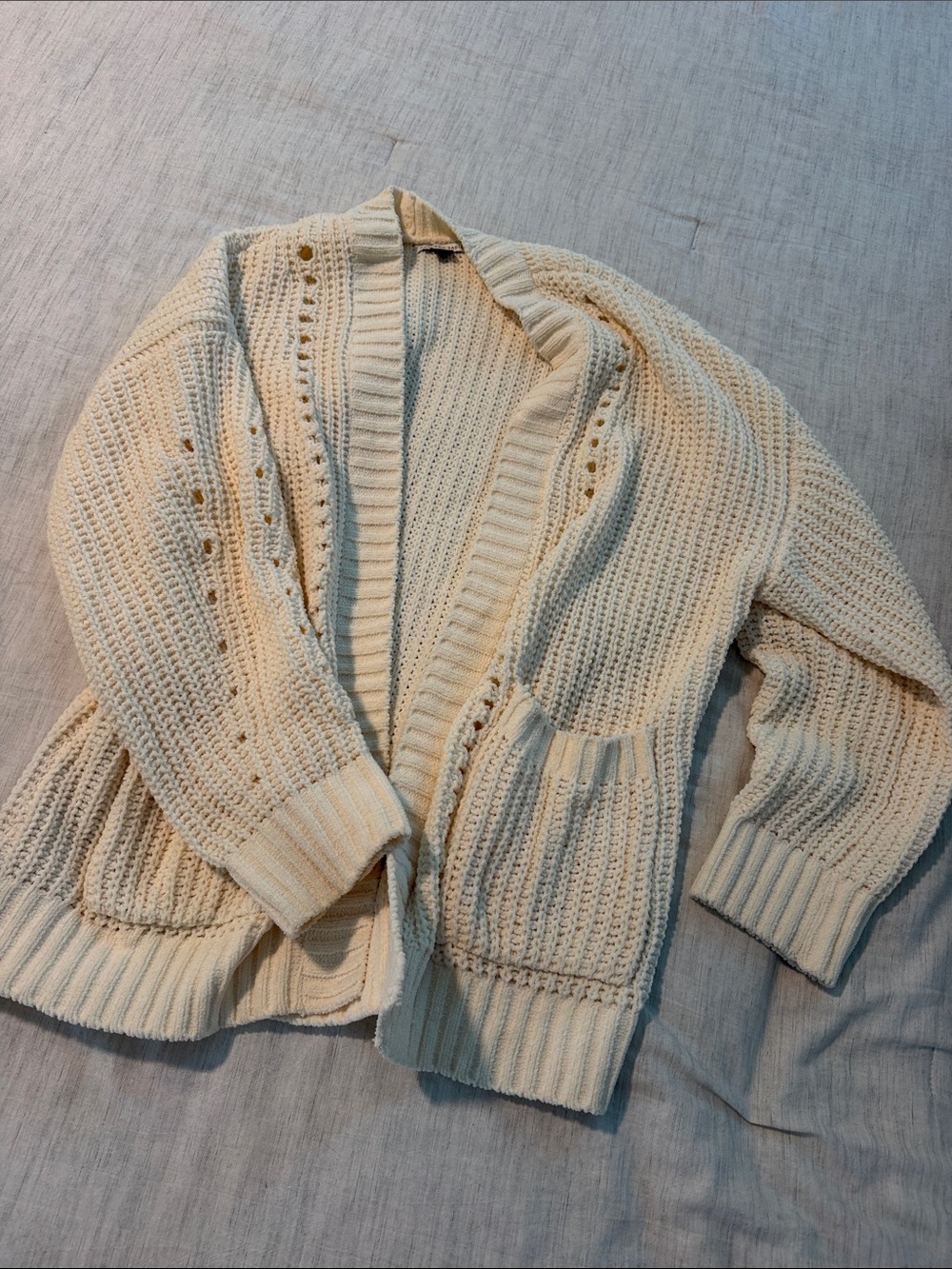 American Eagle Open-Front Crochet Knit Cardigan Sweater in Cream